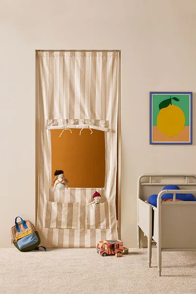 Chiosco porta del negozio di giocattoli Kid's Concept Beige