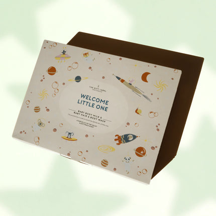 L'etichetta regalo Giftbox Baby Welcome Little One Boys 2 pezzi